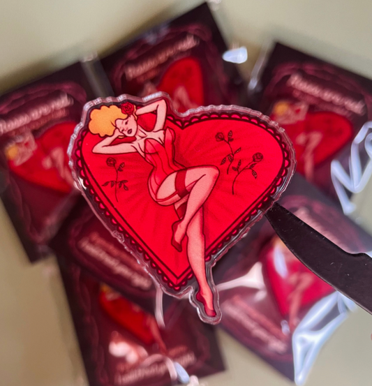 'Lingerie heart' Pin